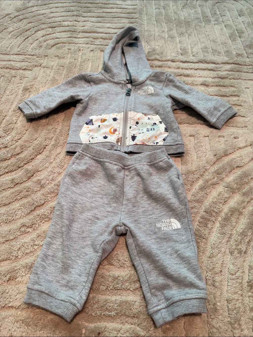 The North Face Heather Gray Infant Hoodie & Joggers Set